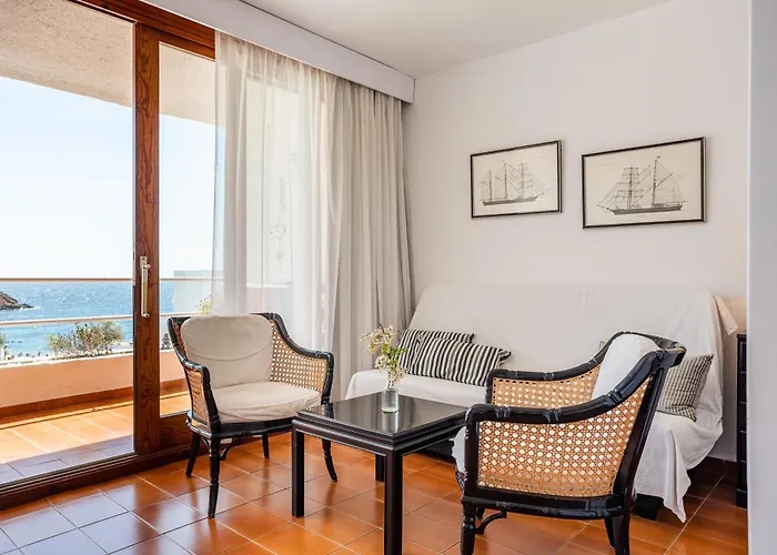 Sea View Balcony Апартаменты *